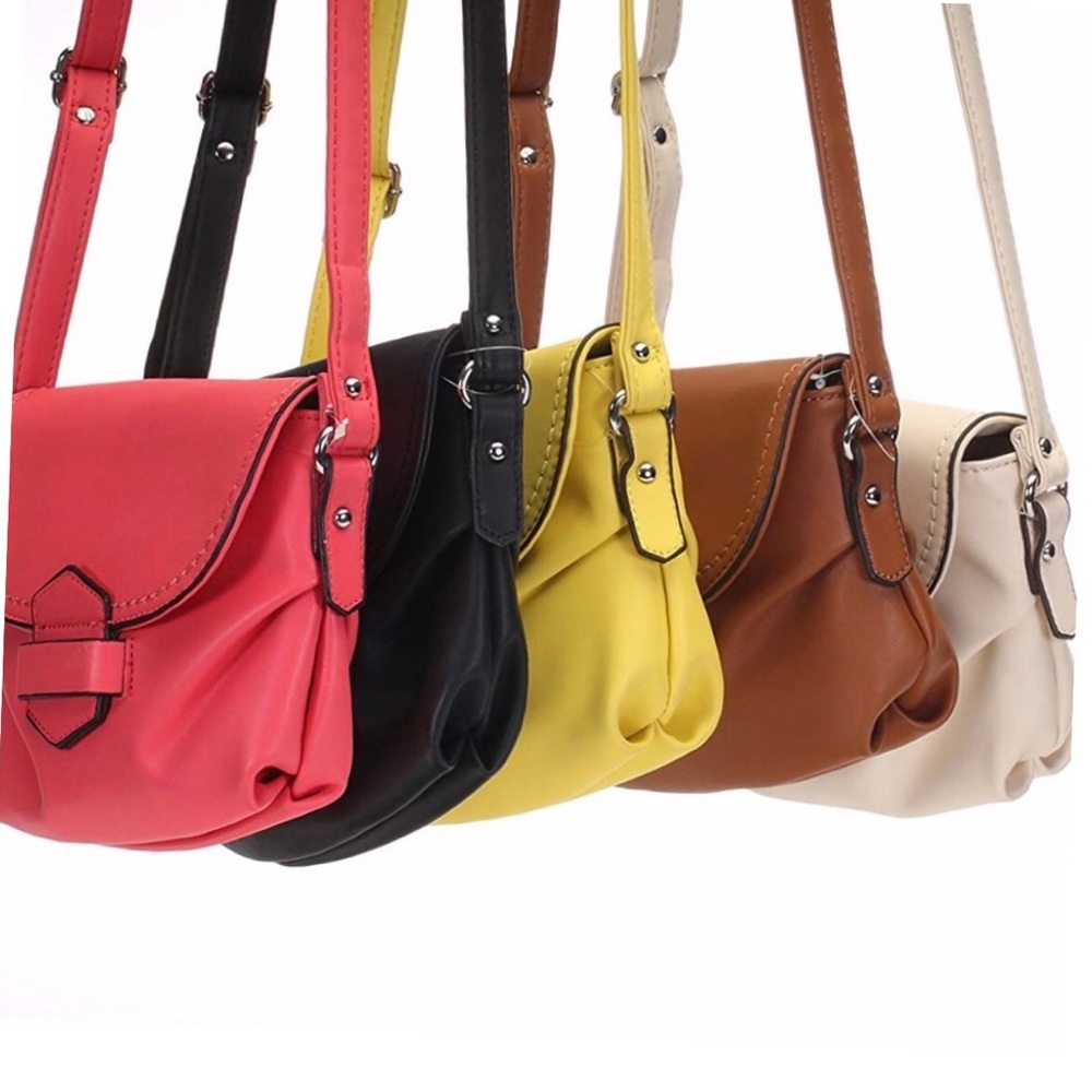 crossbody leatherette purse